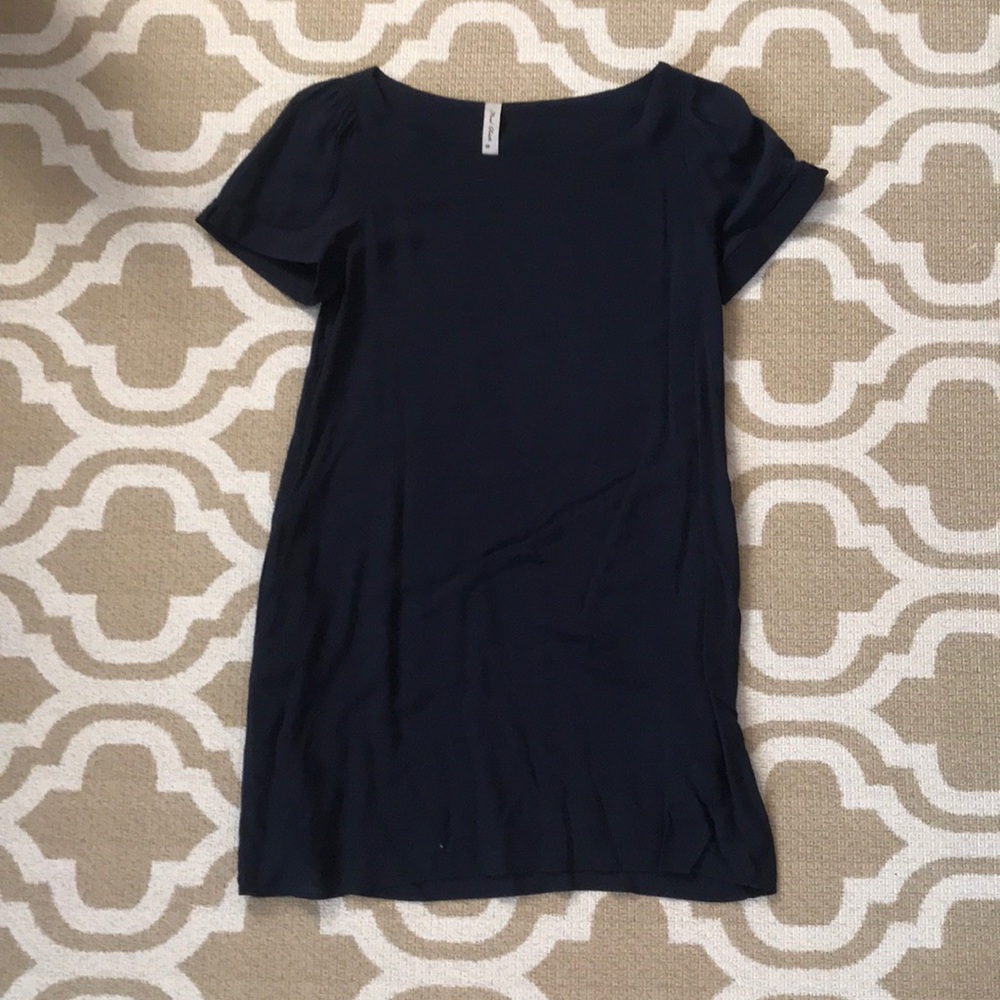 Navy blue women’s small T-shirt dress